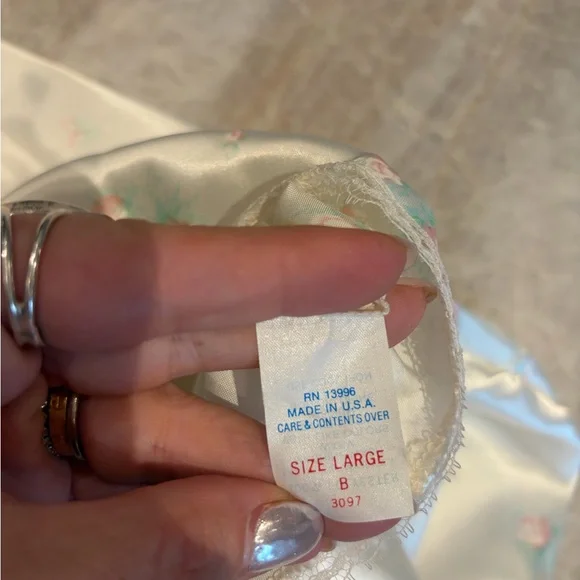 Vintage Deadstock Avon Private Treasures Floral Satin Lace Slip L - Picture 5 of 6